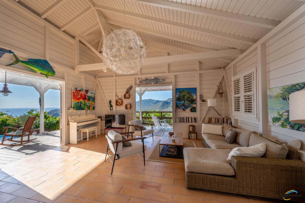 Location villa 5 chambres Martinique - Séjour ouvert